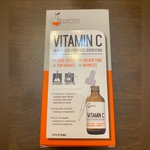New in Box Nuventin Vitamin C age defying serum